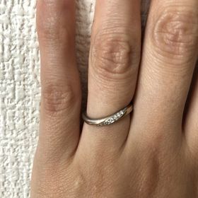 【ケイウノ ブライダル(K.UNO BRIDAL)の口コミ】 華奢なものがよくてゴールドが入っててダイヤ入でオーダーしました。
ｹｲｳﾉ…