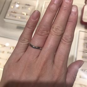 【カルティエ(Cartier)の口コミ】 王道ブランドであるカルティエということで、シンプルではありながら、じ…