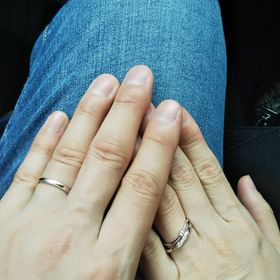 【銀座ダイヤモンドシライシの口コミ】 指輪のデザインが人と被りたく無かったのでメッシュ加工をしていただきア…