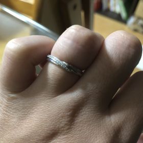 【エクセルコダイヤモンド(EXELCO DIAMOND)の口コミ】 私たち夫婦がねじりのタイプが好みで、4種類ほどの中から決めました。価格…