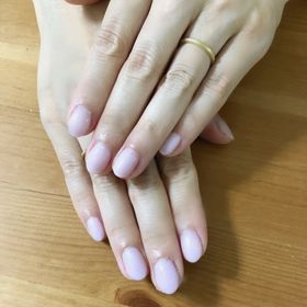 【ケイウノ ブライダル(K.UNO BRIDAL)の口コミ】 私がアクセサリーはゴールドで統一しているためゴールドカラーが希望でし…