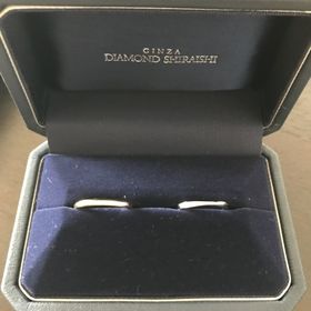 【銀座ダイヤモンドシライシの口コミ】 細めのデザインで、あまり皆が持ってないようなデザインで探していました…