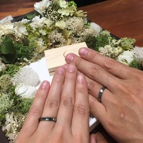 【SORA(ソラ)の口コミ】 HPでsoraの指輪の写真が綺麗で目に留まり、もともとシンプルな指輪に惹か…