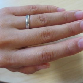 【エルメス(HERMES)の口コミ】 オフィシャルな仕事なので、変わったデザインだと目立ってしまうので、シ…