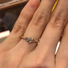 【ケイウノ ブライダル(K.UNO BRIDAL)の口コミ】 ラプンツェルをモチーフとしたデザインで、鮮やかなお花の様なカラフルな…