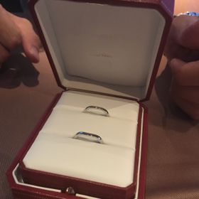 【カルティエ(Cartier)の口コミ】 最初からシンプルなデザインで探しておりました。また、指が太いのでデザ…