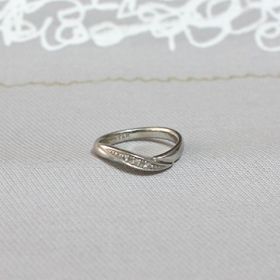 【ラザール ダイヤモンド(LAZARE DIAMOND)の口コミ】 指輪を付けっぱなしにしておきたかったので、家事などにも邪魔にならず普…