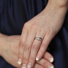 【銀座ダイヤモンドシライシの口コミ】 台座と石をそれぞれ選んだあとにセッティングしてもらう「セミオーダー方…