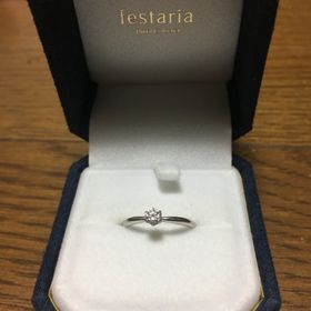 【festaria bijou SOPHIA(フェスタリア ビジュソフィア)の口コミ】 デザインと価格帯。たてづめの指輪に憧れがあった。安い値段で満足のいく…