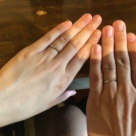 【銀座ダイヤモンドシライシの口コミ】 シンプルなデザインが良く、値段もリーズナブルだったため。シンプルと言…