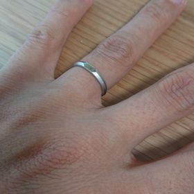 【THREE TREES(スリーツリーズ)の口コミ】 妻と二人で考えていたのは、シンプルなデザインの結婚指輪でした。オーナ…
