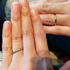 【ケイウノ ブライダル(K.UNO BRIDAL)の口コミ】 2人の指輪を重ねるとハートになるところが決め手でした。彼の希望としてス…