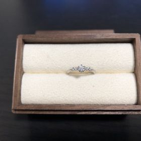 【PORTADA(ポルターダ)の口コミ】 婚約指輪と結婚指輪を重ね付けしたかったので、重ね付けが可能なデザイン…