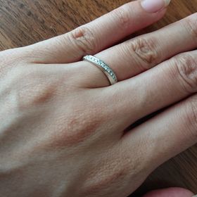 【俄(にわか)の口コミ】 手が大きく、指が長いため、細めの指輪よりも少し太めの方が良いというア…