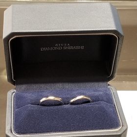 【銀座ダイヤモンドシライシの口コミ】 派手すぎず、シンプル過ぎずどの角度から見ても綺麗に輝くダイヤや、デザ…