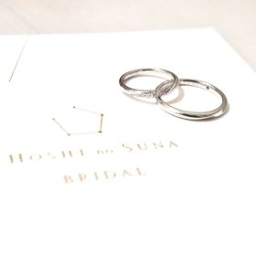 【HOSHI no SUNA 星の砂(ほしのすな)の口コミ】 元々ピンクの石が入っている指輪を探しており、こちらの指輪はなでしこエ…