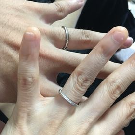 【銀座ダイヤモンドシライシの口コミ】 3号サイズの指に合う細身の指輪を探していたのですが、こちらの商品は華奢…