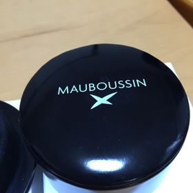 【MAUBOUSSIN(モーブッサン)の口コミ】 主人に婚約指輪として、プレゼントしてもらいました。
見た目が派手すぎず…