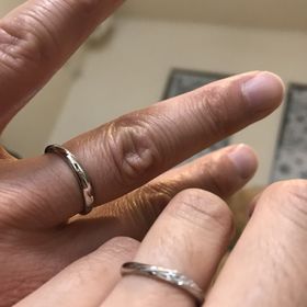 【GALA JEWELRY(ガラジュエリー)の口コミ】 最初はコンビの指輪もいいかなと思っていたのですがつけてみるとなんだか…