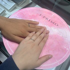 【アイプリモ(I-PRIMO)の口コミ】 ナパイアは、かなり細めのリングになっていて指が華奢に見えます。デザイ…