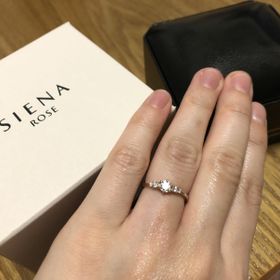 【SIENAROSE(シエナロゼ)の口コミ】 もともとSIENAのヘビーユーザーでした。社会人になって、「大人なら本格的…