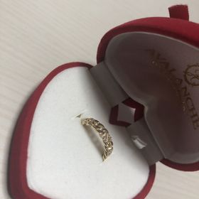 【AVALANCHE(アバランチ)】の口コミ ゴールドのリングですがゴツゴツ感がなく
女性が付けていても違和感なくと...