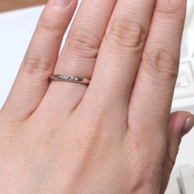 【銀座ダイヤモンドシライシの口コミ】 様々なタイプの中から、1番シンプルで飽きが来なさそうなストレートタイプ…