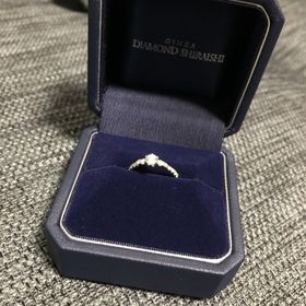 【銀座ダイヤモンドシライシの口コミ】 さまざまな形の中から可愛らしい！けどシンプルなものを探しました。あま…