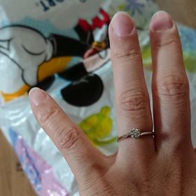 【VANillA(ヴァニラ)の口コミ】 実際はストレートなのに、ウェーブに見えるデザインでキレイだった。
結婚…