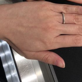 【ティファニー(Tiffany & Co.)の口コミ】 ストレートのデザインを中心に探していたのですが、ミルグレインのデザイ…