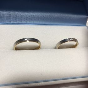 【GALA JEWELRY(ガラジュエリー)の口コミ】 デザインが控えめ過ぎず、派手過ぎないところが決め手になりました。
また…