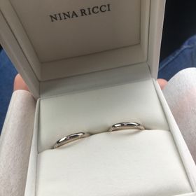 【NINA RICCI(ニナリッチ)の口コミ】 シンプルなものが良かったのでシンプルかつプラチナとピンクゴールドのコ…