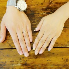 【Lovignette(ラヴィネット)の口コミ】 シンプルだけど個性的なデザインでいて、既製品でない一つだけの指輪を探…