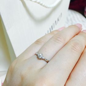 【俄(にわか)】の口コミ シンプルなものがよかったので、ストレートなデザインのものにしました。シ...