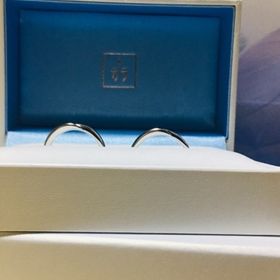 【GALA JEWELRY(ガラジュエリー)の口コミ】 メレダイヤがちりばめられており、キラキラして可愛かったためデザインが…