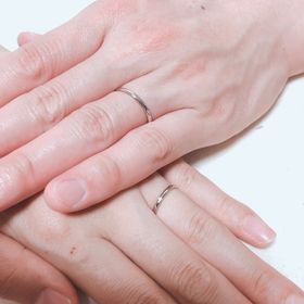 【アイプリモ(I-PRIMO)の口コミ】 シンプルイズベスト！が好きな方にはオススメです(^^)
細身のストレートラ…