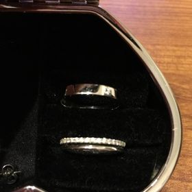 【Une Mariage(アンマリアージュ)の口コミ】 キラキラしていて、少し変わったデザインの指輪が欲しくて、いろいろ見て…