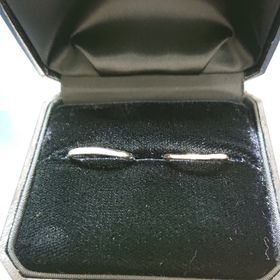 【SIENAROSE(シエナロゼ)の口コミ】 デザインは叶える曲線で、男性用はプラチナで細、女性用はロゼチナで最細…