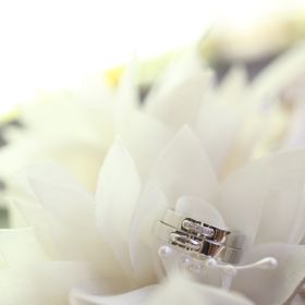 【ショーメ(CHAUMET)の口コミ】 ショーメのエンゲージを持っていたので、こちらと重ね付けをして相性の良…