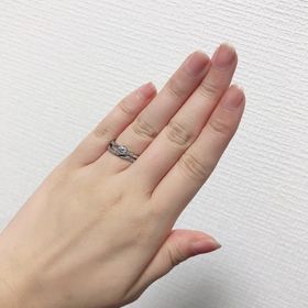 【アイプリモ(I-PRIMO)の口コミ】 婚約指輪は彼からプレゼントされ、結婚指輪は一緒に選びに行きました。
お…