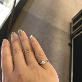 【ギンザタナカブライダル(GINZA TANAKA BRIDAL)の口コミ】 プラチナにこだわってそうなブランドの指輪。

試着で置いているサイズが…