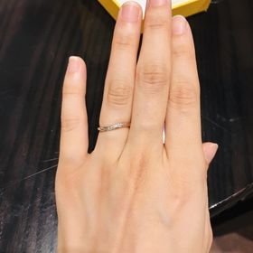 【ケイウノ ブライダル(K.UNO BRIDAL)の口コミ】 指が細長く見えるデザイン・付け心地に違和感がない物を探していました。…