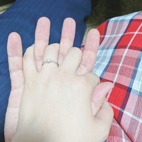 【銀座ダイヤモンドシライシの口コミ】 彼が婚約指輪はシンプルめな王道のものを送りたいと考えてこちらの指輪を…