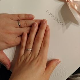 【アイプリモ(I-PRIMO)の口コミ】 ウェーブで指が長く綺麗に見えるところ。
またダイヤが沢山散りばめられて…