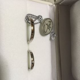 【STAR JEWELRY(スタージュエリー)の口コミ】 たまたま見に行った時に、スタージュエリーで70周年記念モデルの結婚指輪…