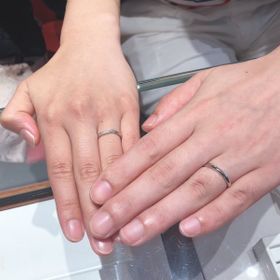 【銀座ダイヤモンドシライシの口コミ】 【指輪のデザイン・テイスト・素材について】ウェーブラインの指輪が指が…