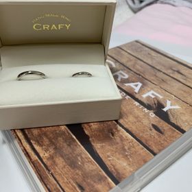 【CRAFY(クラフィ)の口コミ】 色んなお店で、指輪を見ていたのですが、中々自分達がいいと思った指輪が…