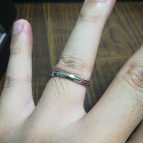 【アイプリモ(I-PRIMO)の口コミ】 指輪のデザインが決め手でした
あまり派手なデザインだと仕事で着ける時に…