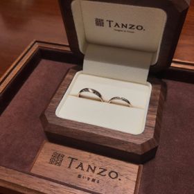 【TANZO.(鍛造指輪)の口コミ】 2人で考えたオリジナルデザインを、職人さんの手で作って頂ける魅力に惹か…