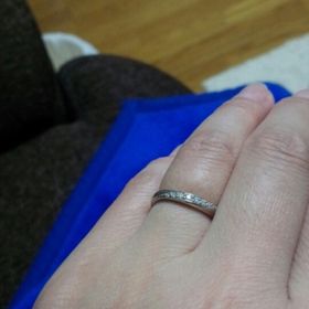 【4℃ BRIDAL(ヨンドシーブライダル)の口コミ】 元々授かり婚だったこともあり、貯金もないので結婚指輪のみだけで婚約指…